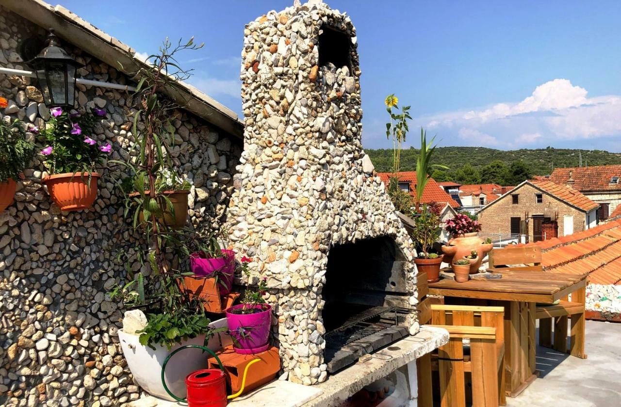 Guest House San Nikola Stari Grad  Exterior foto